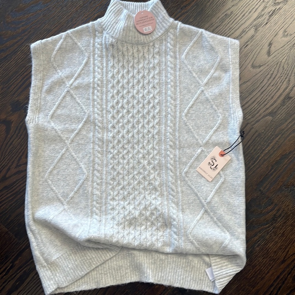 Sincerely jules vest never worn